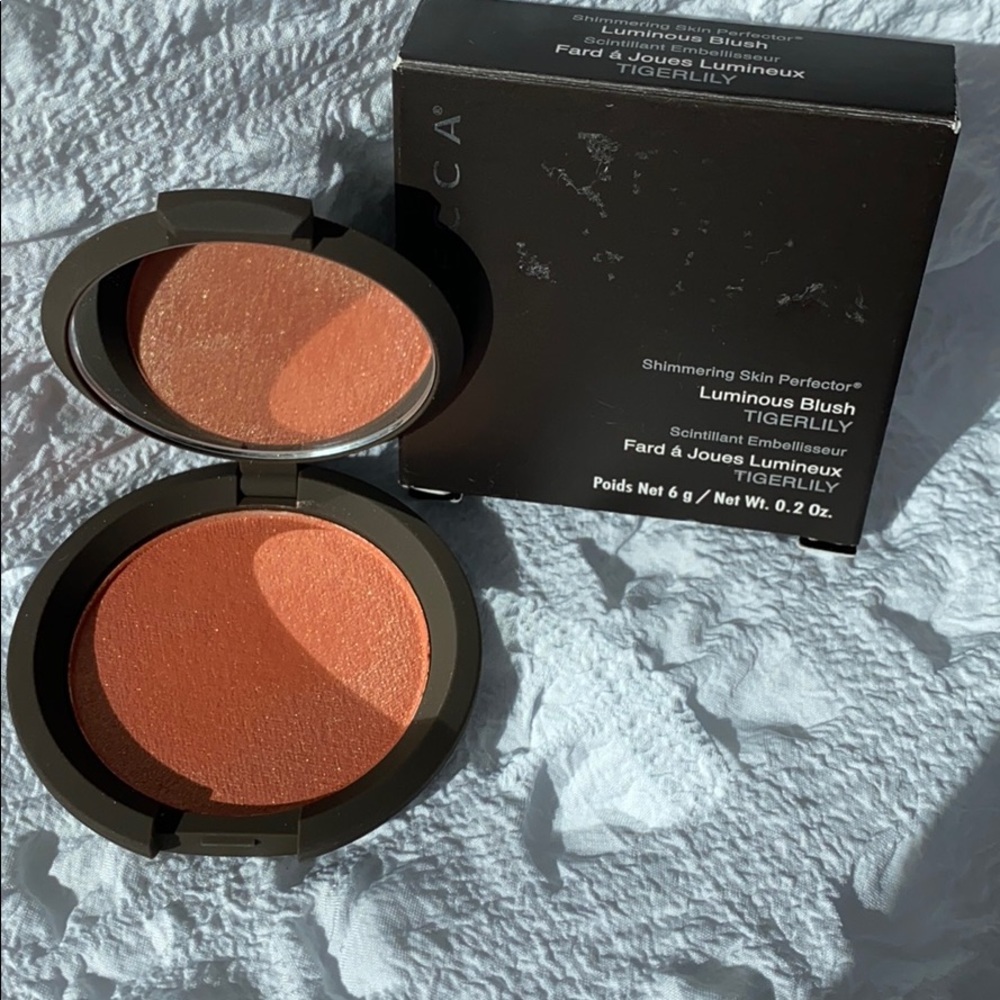 Becca Tigerlily Luminous Blush